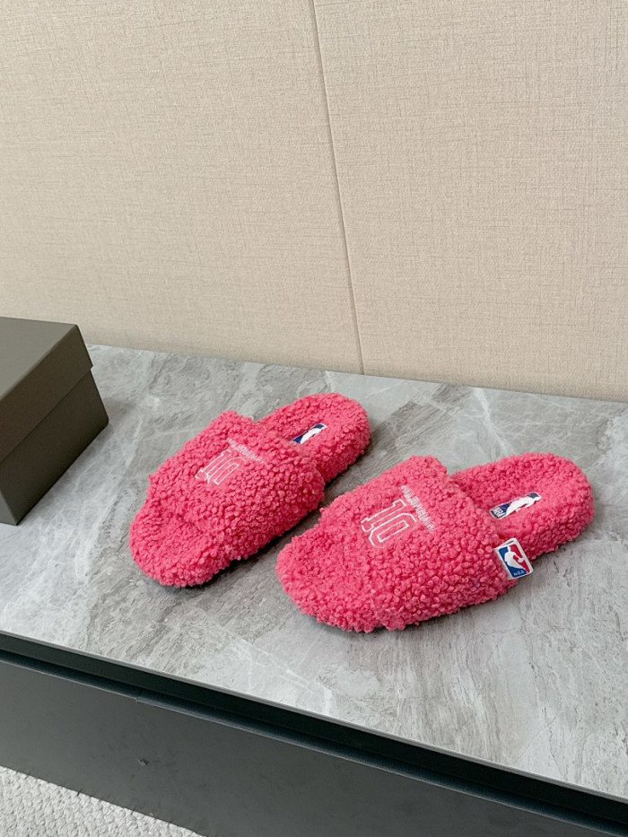 Ba1en*iaga FURRY SLIDE SANDAL