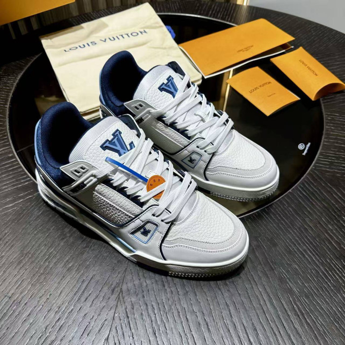 L0vis Vvtt0n LV trainer