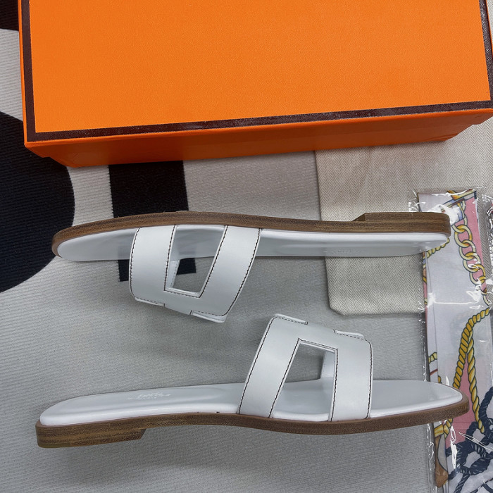 H**me5 SLIDES