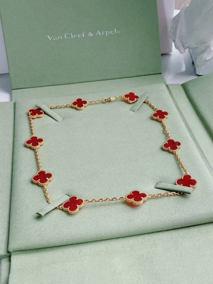 V*n Cl**f & Arpels Vintage Alhambra Bracelet