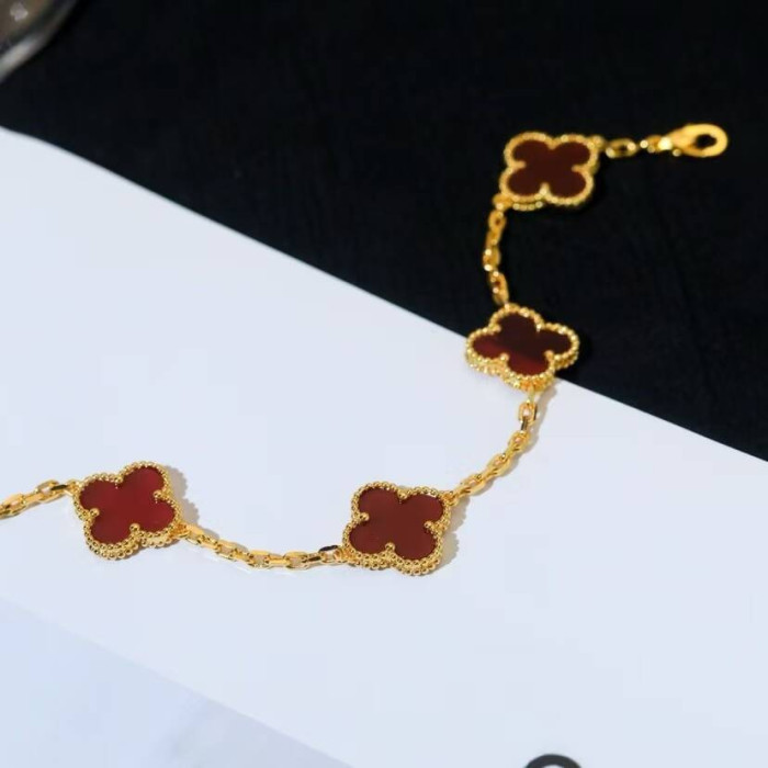 V*n Cl**f & Arpels Vintage Alhambra Bracelet