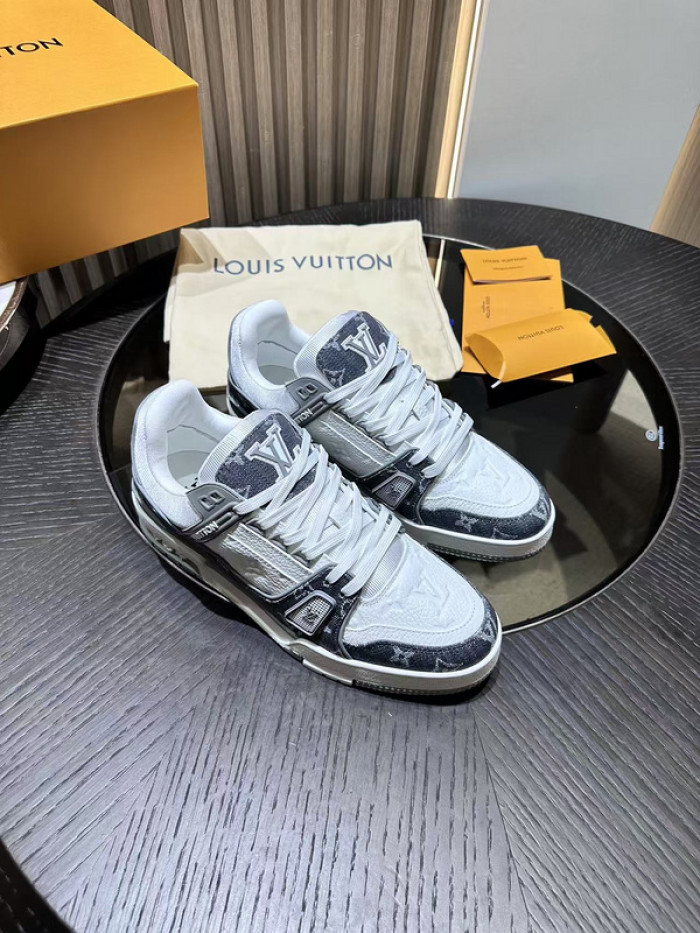 L0vis Vvtt0n LV trainer