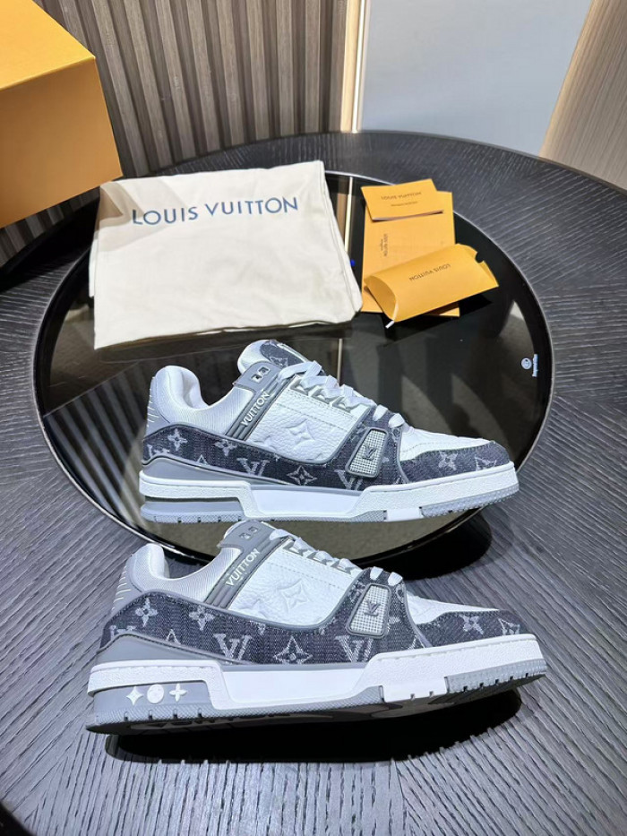 L0vis Vvtt0n LV trainer
