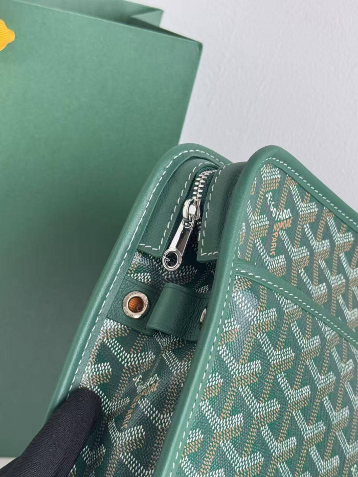 G09ard Jouvence Toiletry Bag