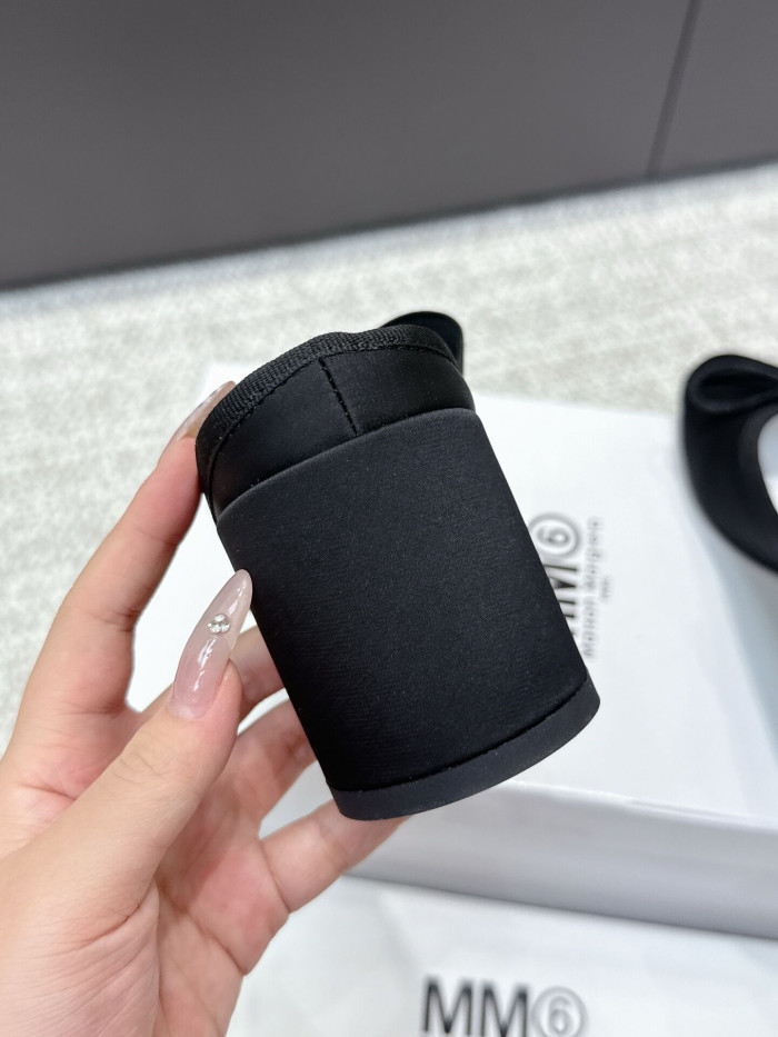Ma1s0n Marg*e1a MM6 AnaT0mic Numbers-Strap