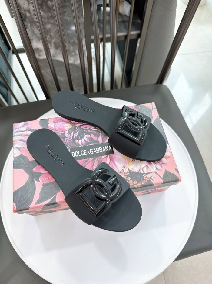D01ce&Gab*a*a Bianca Interlock Slide Sandal